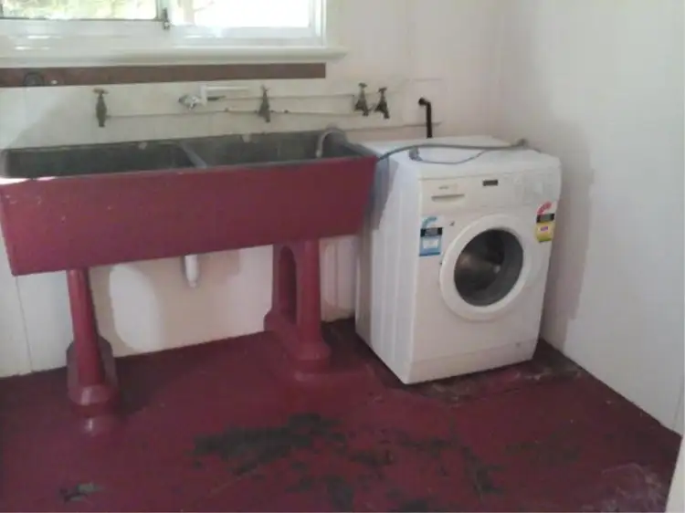 Fourth view of Homely house listing, 2 Tilby st, Cloverdale WA 6105