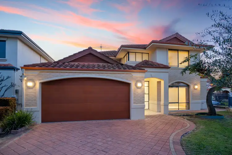 2 Dyer Way, Salter Point WA 6152