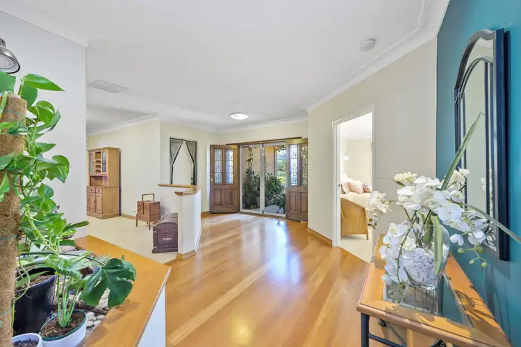 Second view of Homely house listing, 6 Kareela Court, Duncraig WA 6023
