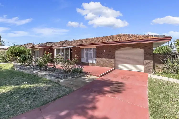 Second view of Homely house listing, 6 Bayshore Place, Safety Bay WA 6169