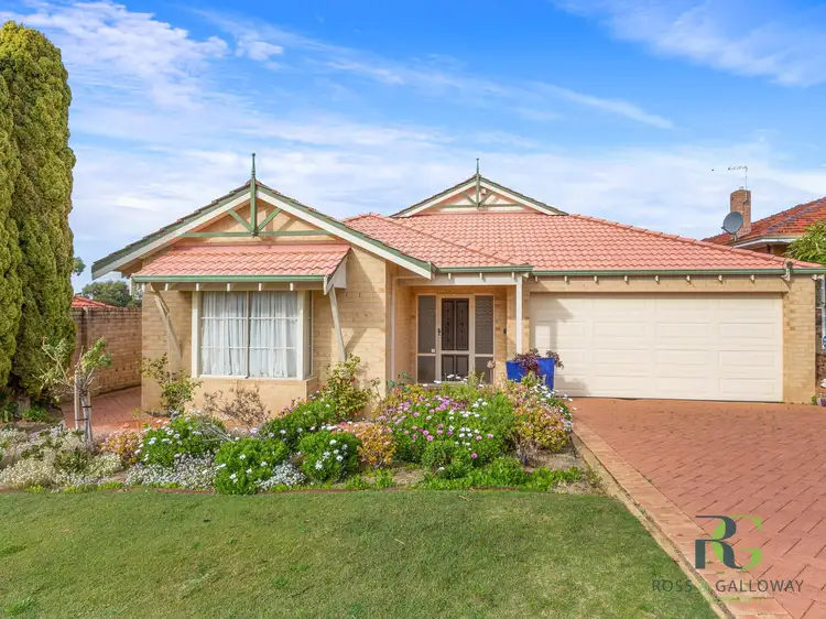 2 Curtis Place, Melville WA 6156