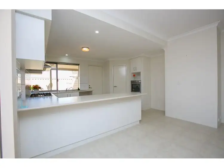 Third view of Homely house listing, 5 Essence Bend, Atwell WA 6164