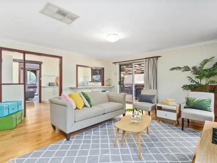 13 Andrew Street, Kalamunda WA 6076