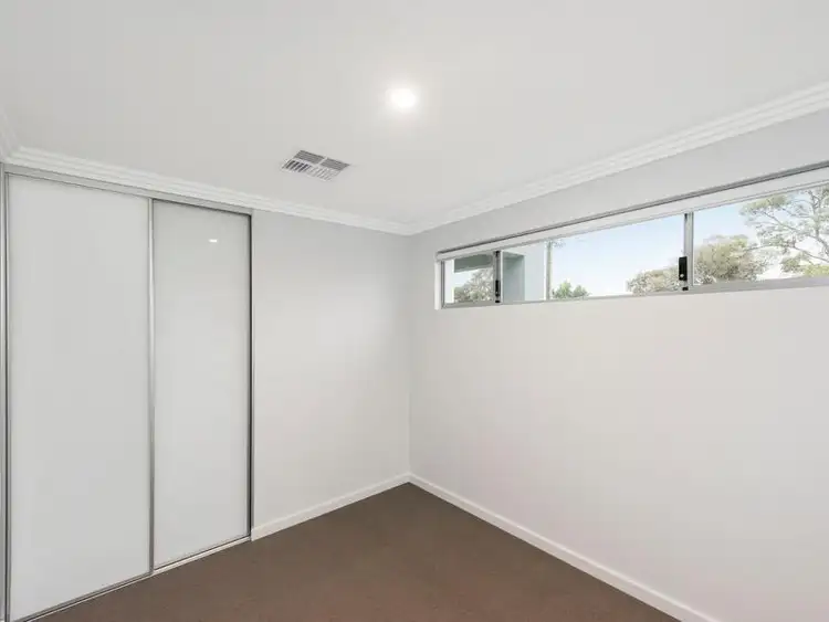 Fifth view of Homely house listing, 2 Delcomyn Place, Craigie WA 6025