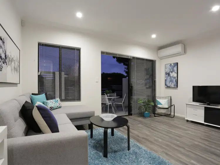 Sixth view of Homely apartment listing, 1/72 Joondanna Drive, Joondanna WA 6060