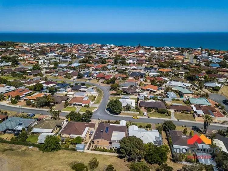 Second view of Homely house listing, 29 Portmarnock Circle, Halls Head WA 6210