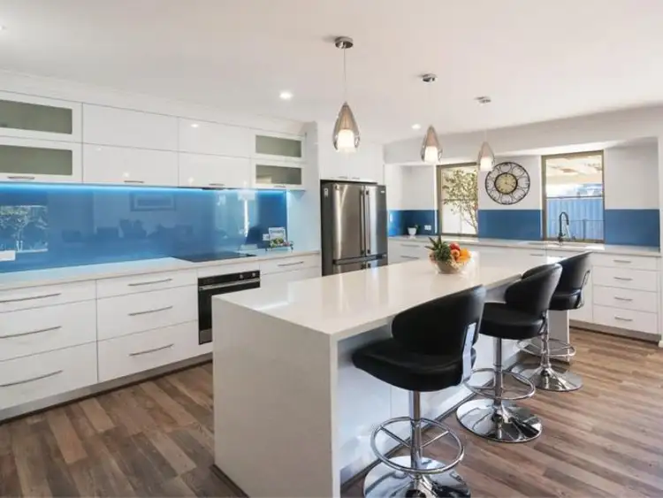 Second view of Homely house listing, 7 Mussel Court, Geographe WA 6280