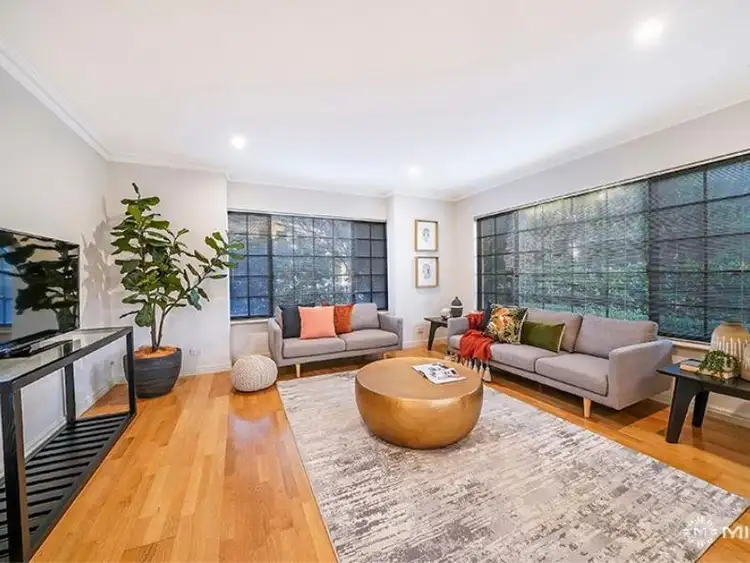 2 Burnettia Lane, Mount Claremont WA 6010