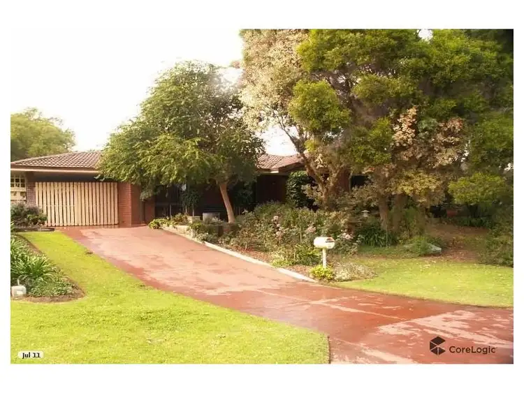 10 Risley Way, Carine WA 6020