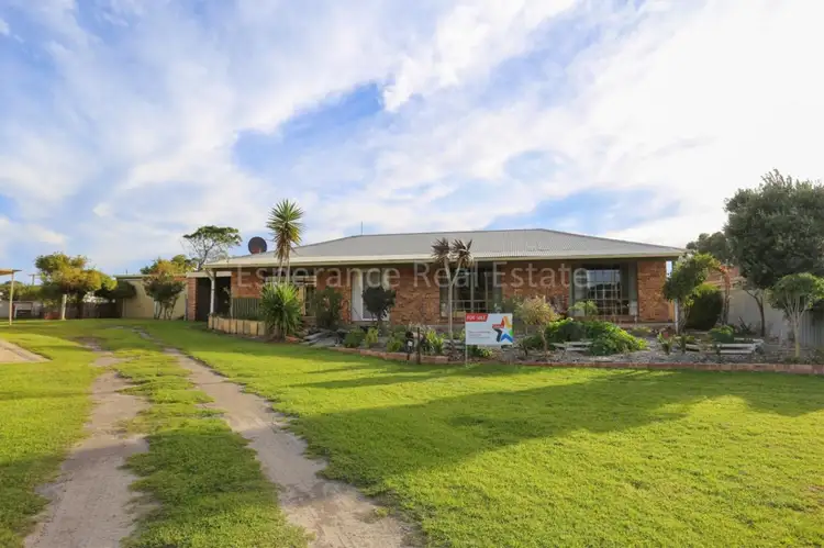 11 Begonia Place, Sinclair WA 6450