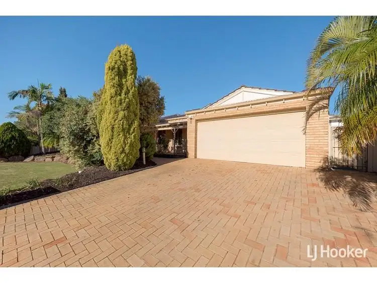8 Sentinel Gardens, Leeming WA 6149