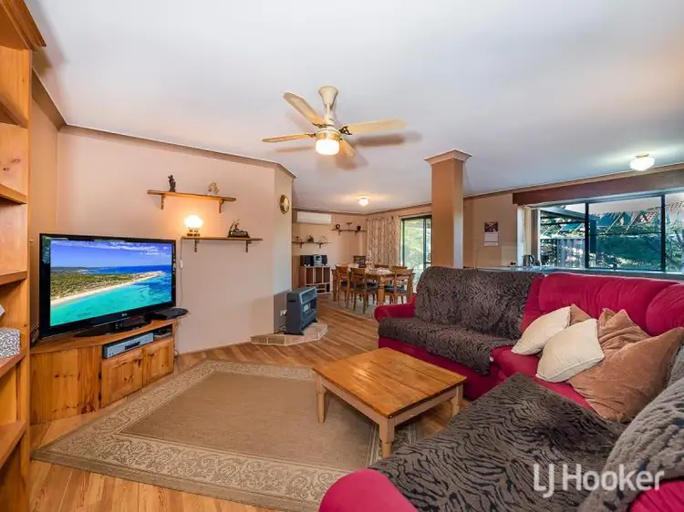 Second view of Homely house listing, 5 Balaka Gardens, Warnbro WA 6169