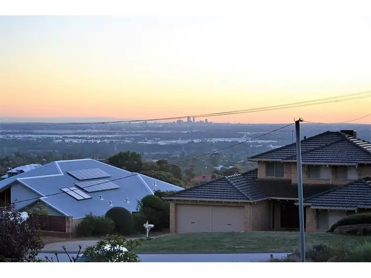 Seventh view of Homely house listing, 4 Narran Place, Swan View WA 6056