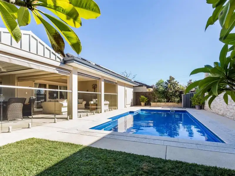 Main view of Homely house listing, 107 Princeton Cir, Aubin Grove WA 6164