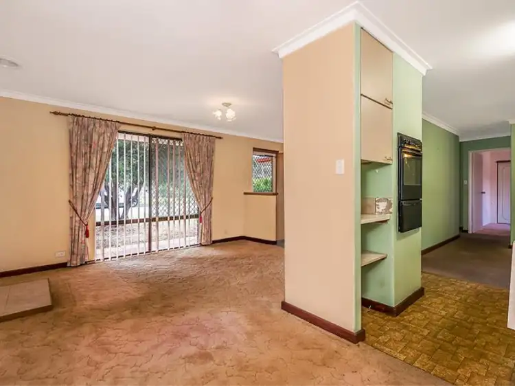 Fifth view of Homely house listing, 1 Newman Close, Cooloongup WA 6168