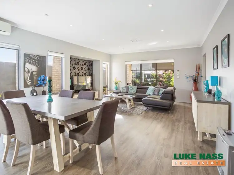 43 Barrington Avenue, Champion Lakes WA 6111