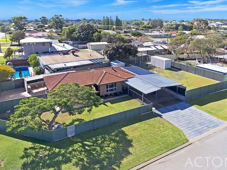 Second view of Homely house listing, 4 Dutton Way, Singleton WA 6175
