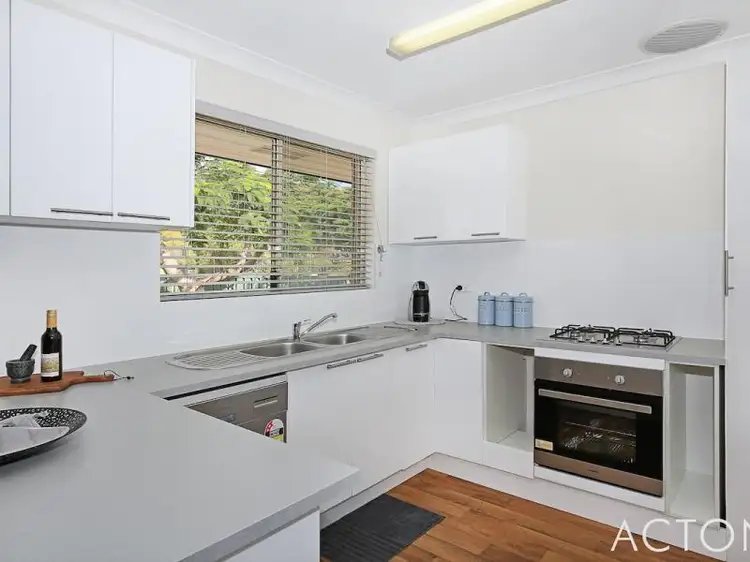 Seventh view of Homely house listing, 4 Dutton Way, Singleton WA 6175