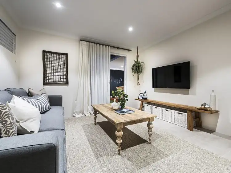 Seventh view of Homely house listing, 2 Sedano Crescent, Wellard WA 6170