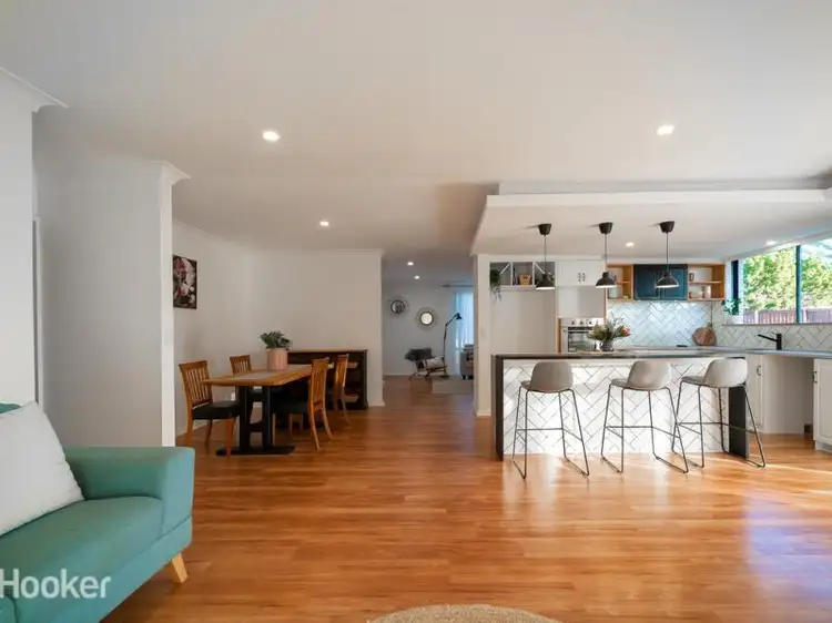 Second view of Homely house listing, 33 Pollard Way, Warnbro WA 6169