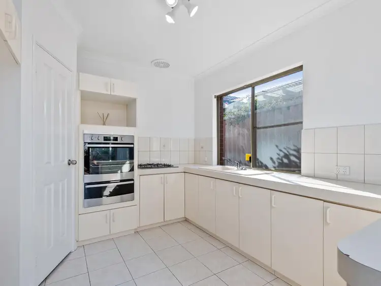 Sixth view of Homely villa listing, 3/22 Weaponess Road, Scarborough WA 6019