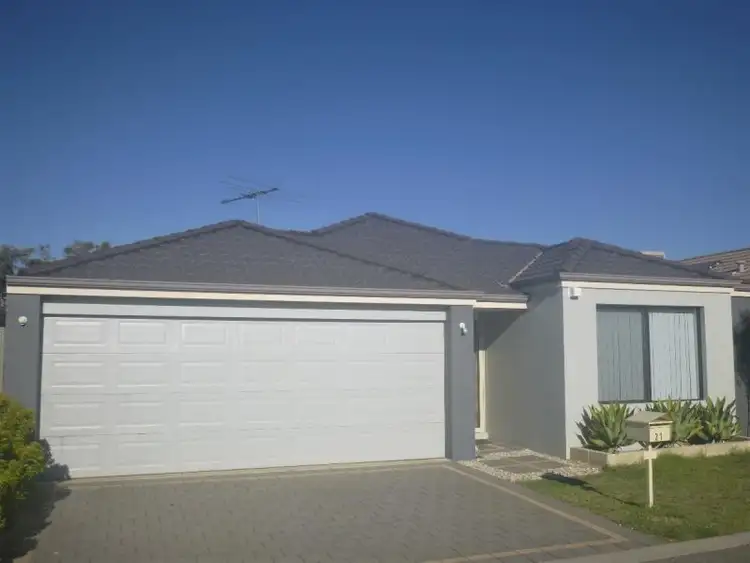 21 Sachem Bend, Piara Waters WA 6112