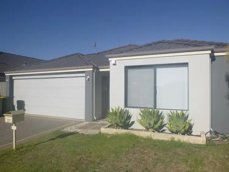 Second view of Homely house listing, 21 Sachem Bend, Piara Waters WA 6112