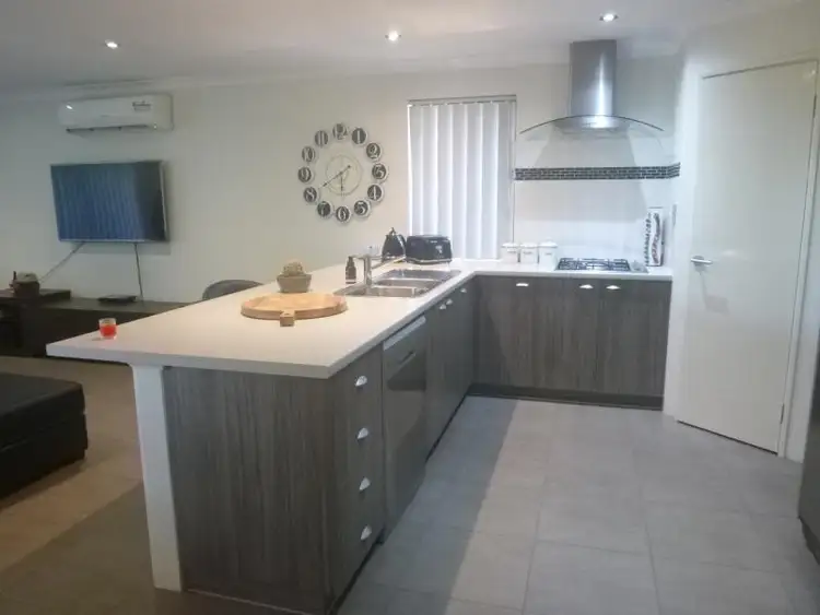 Fifth view of Homely house listing, 21 Sachem Bend, Piara Waters WA 6112