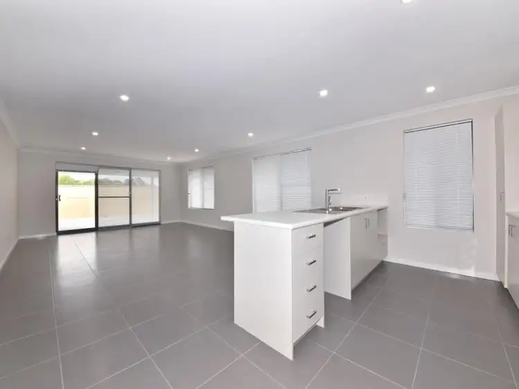 Fourth view of Homely house listing, 19 Sunridge Close, Caversham WA 6055
