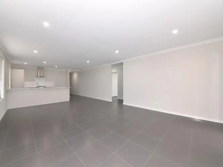 Sixth view of Homely house listing, 19 Sunridge Close, Caversham WA 6055