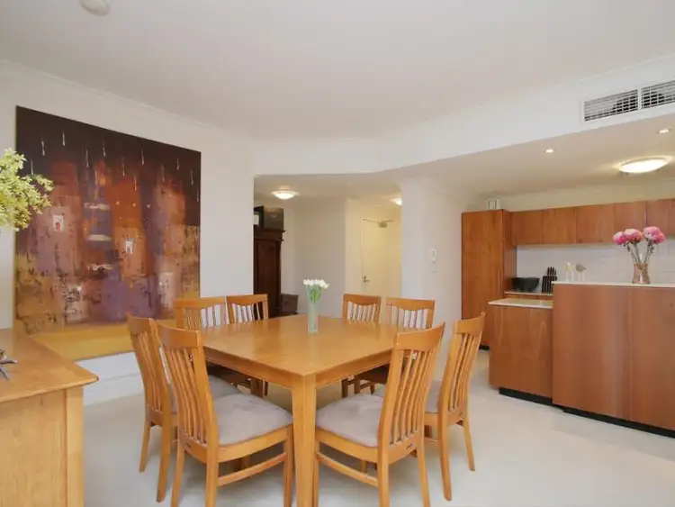 17/8 Bay Road, Claremont WA 6010