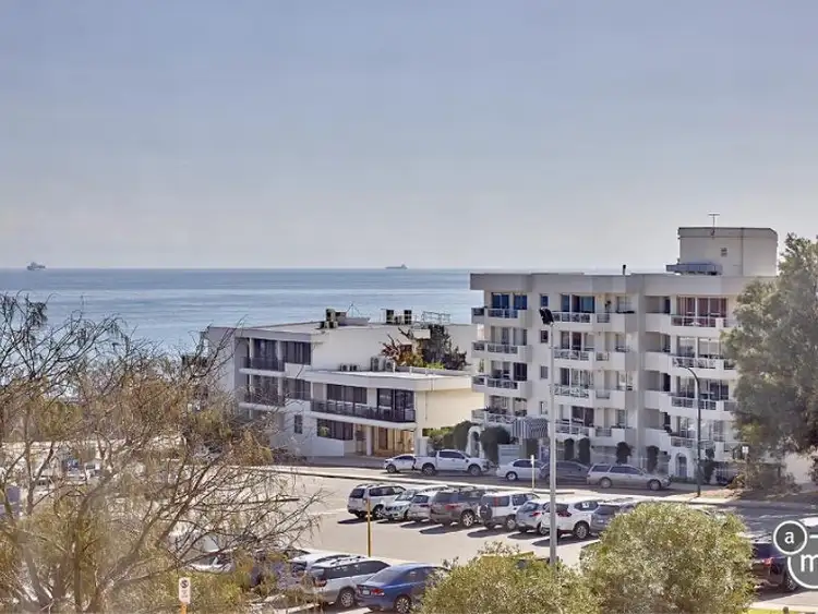26/15 Eric  Street, Cottesloe WA 6011