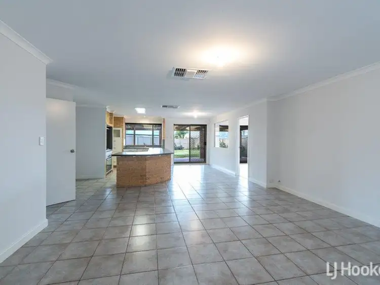 Fifth view of Homely house listing, 42 Redfox Crescent, Huntingdale WA 6110