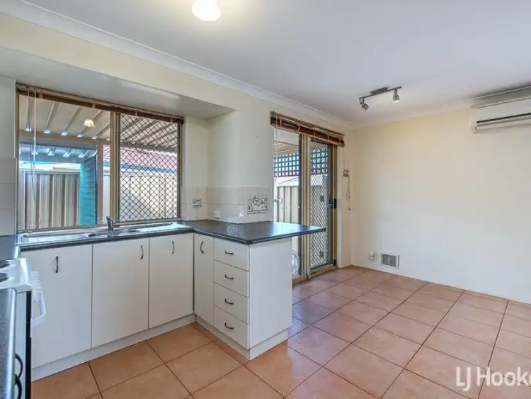 Fourth view of Homely villa listing, 2/7 Wiluna Court, Gosnells WA 6110