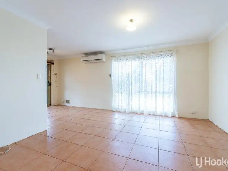 Sixth view of Homely villa listing, 2/7 Wiluna Court, Gosnells WA 6110
