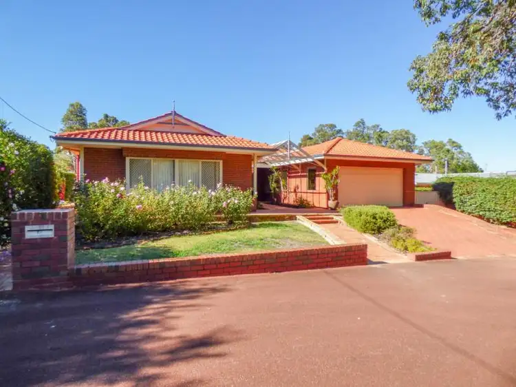9 Grevillea Road, Walliston WA 6076