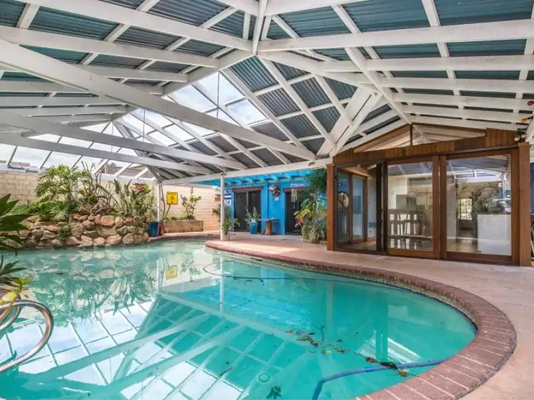 15 Robin Avenue, Sorrento WA 6020