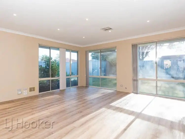 Sixth view of Homely house listing, 10 Melbourne Close, Port Kennedy WA 6172