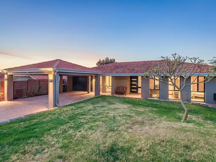 17 Kelvin Road, Duncraig WA 6023
