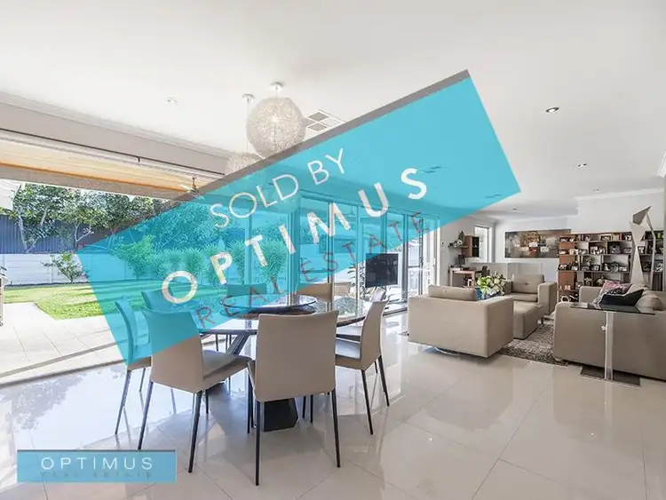 11 Kingsland Avenue, City Beach WA 6015