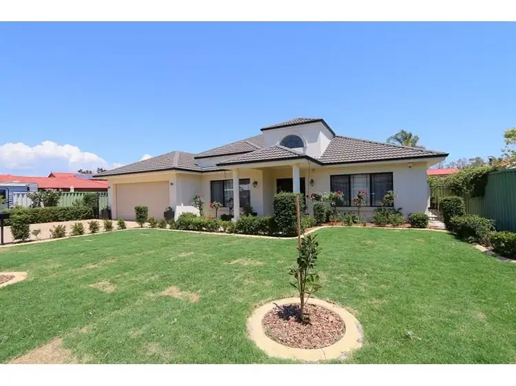 3 Foreshore Entrance, Wilson WA 6107