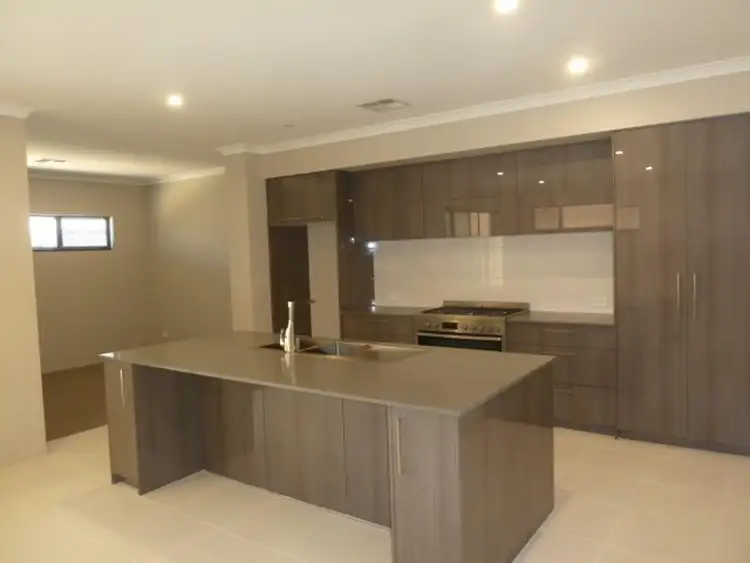 Second view of Homely house listing, 5 Macadamia Loop, Piara Waters WA 6112