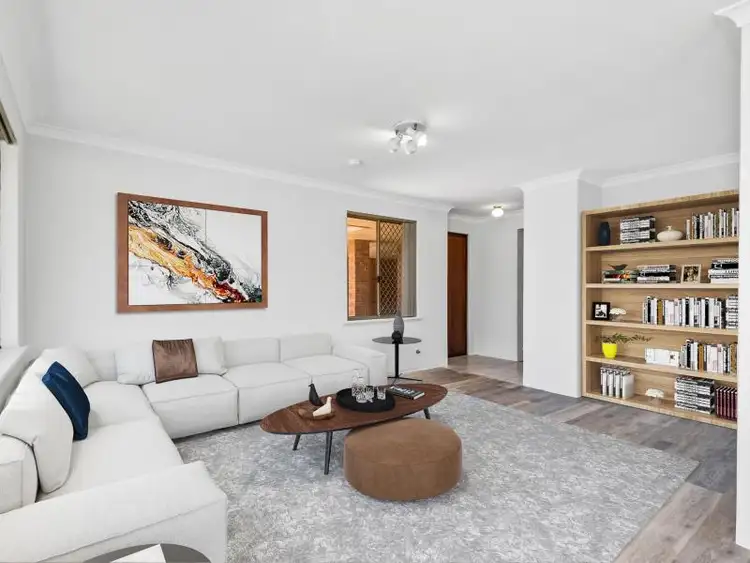 1/8 Sonia Street, Scarborough WA 6019