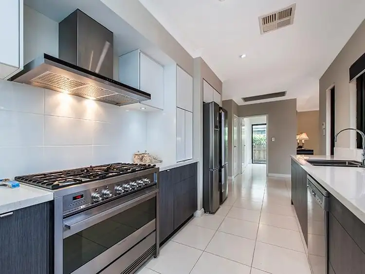 Fourth view of Homely house listing, 14 Pavilion Circle, The Vines WA 6069