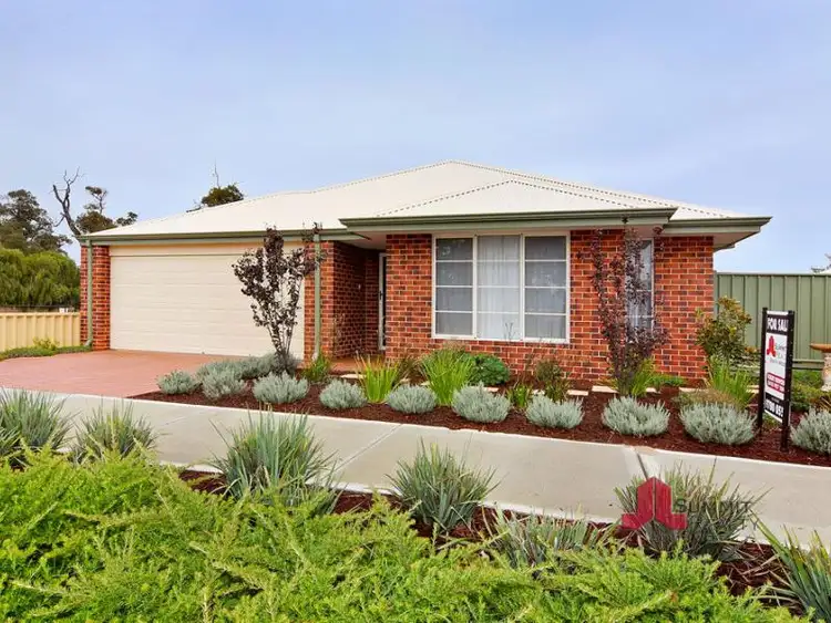 6 Quealum Way, Dalyellup WA 6230