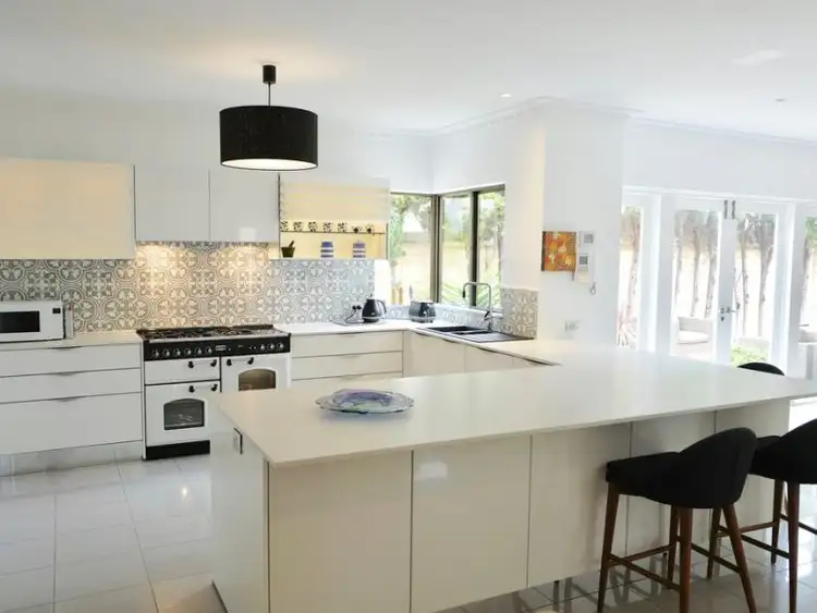 Second view of Homely house listing, 2/101 Bindaring Parade, Claremont WA 6010