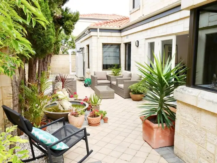 Fourth view of Homely house listing, 2/101 Bindaring Parade, Claremont WA 6010