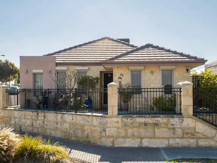 32 Ardmore Parade, Ellenbrook WA 6069