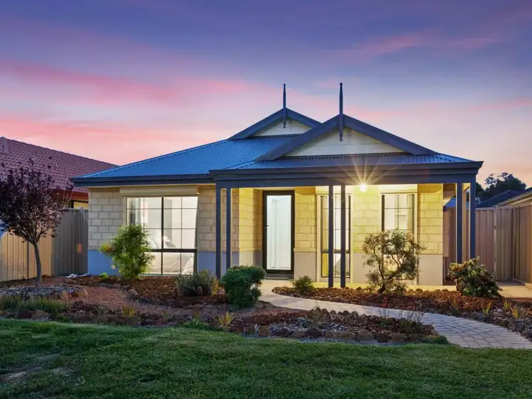 5 Ballawarra Avenue, Byford WA 6122