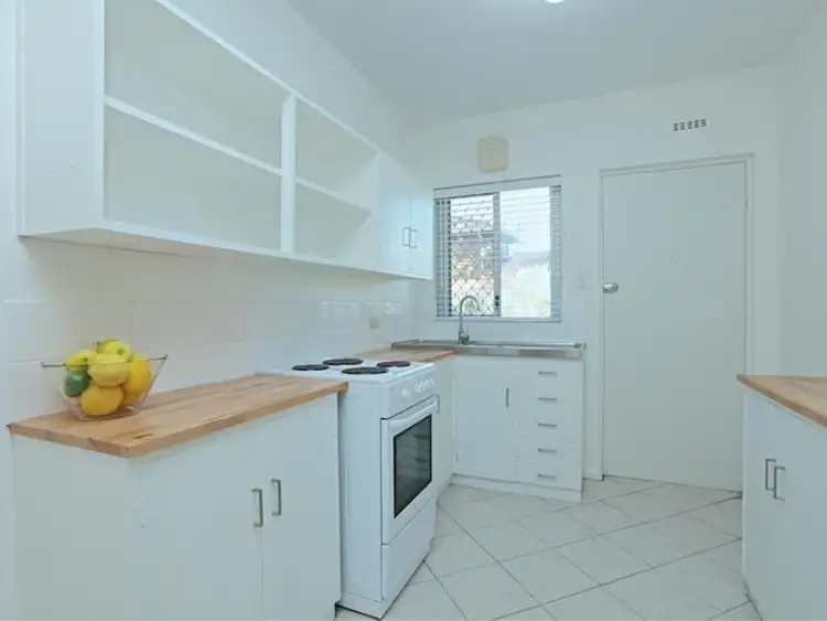 Fifth view of Homely unit listing, 3/37 Brighton Road, Scarborough WA 6019